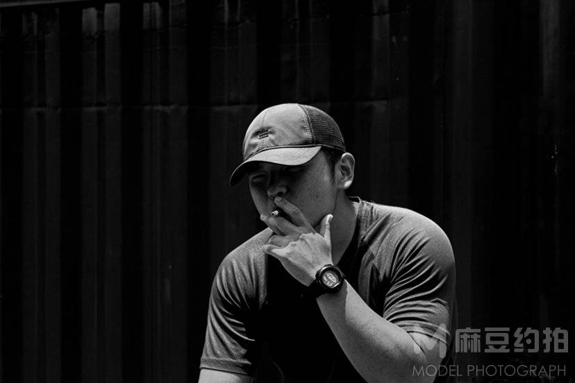 黑白模特