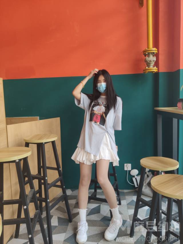 校园模特