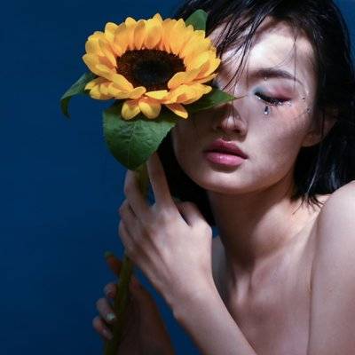 情绪模特