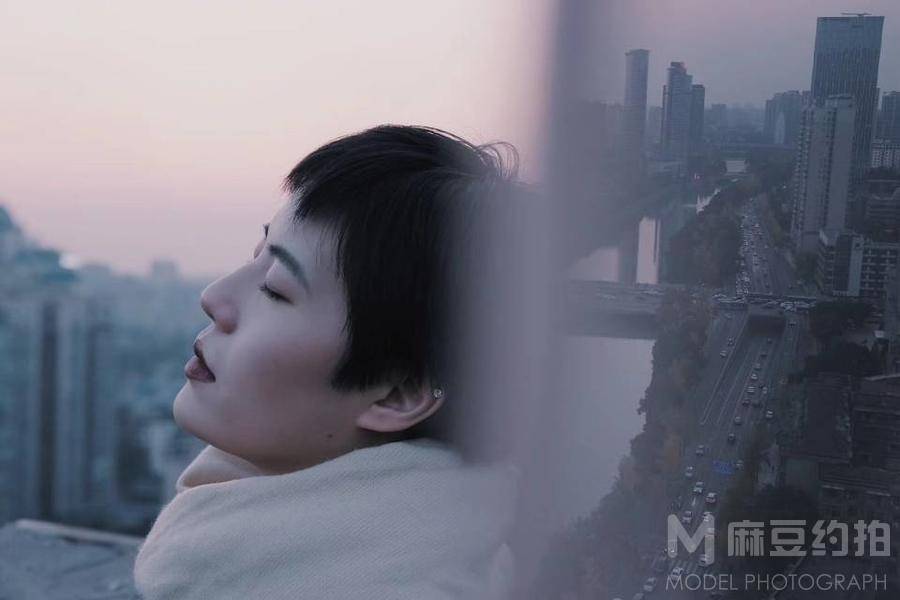 胶片模特