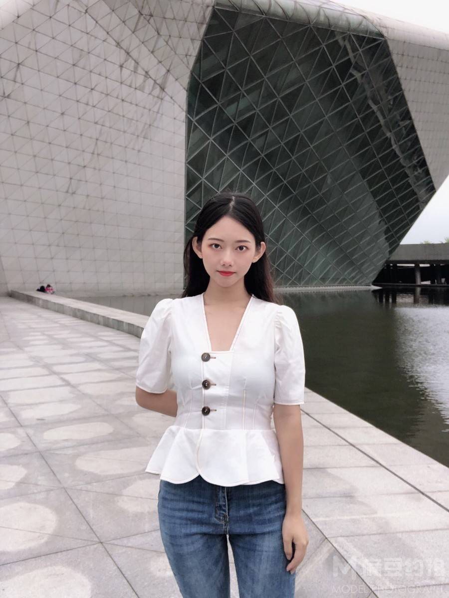 清新模特