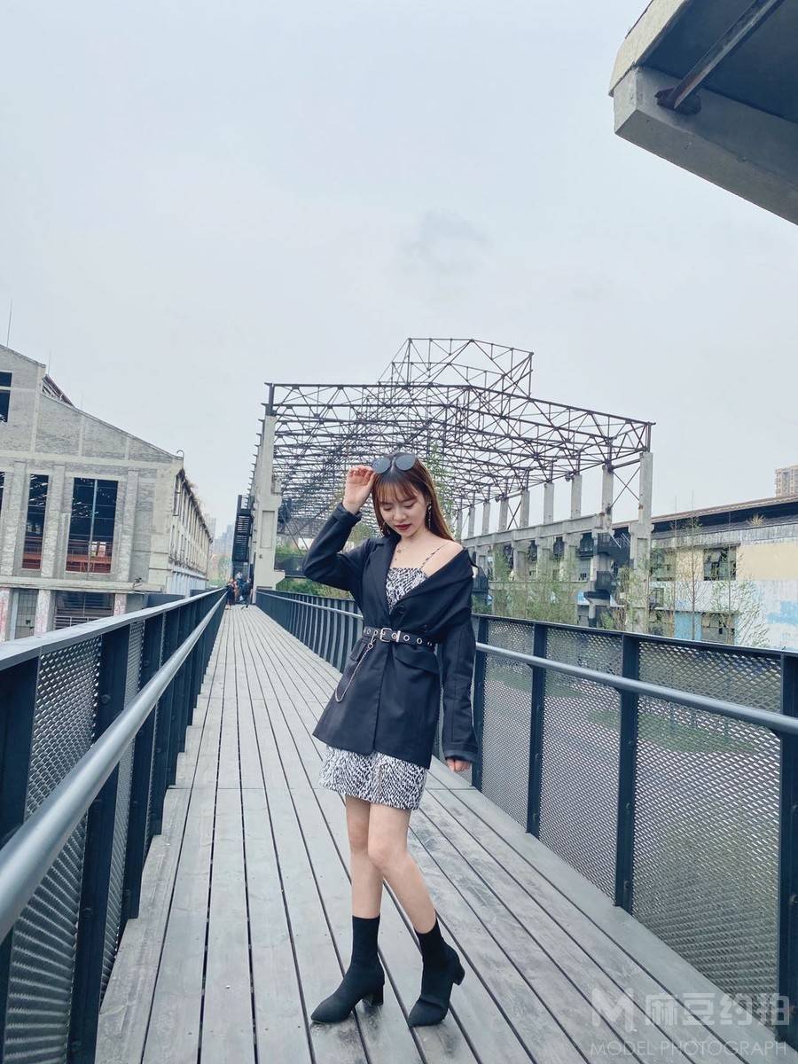 妆容模特