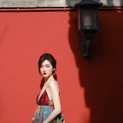 情绪模特