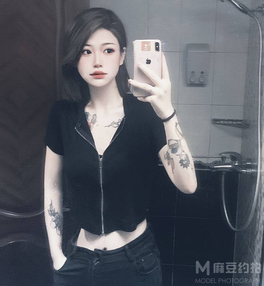 暗黑模特