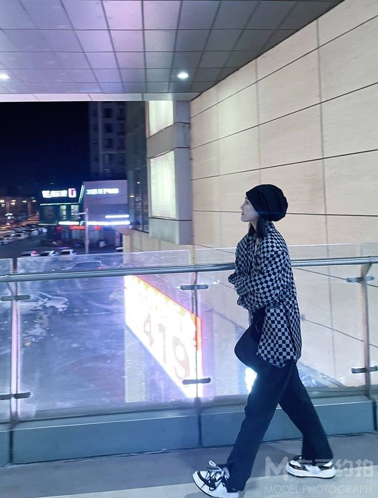 夜景模特