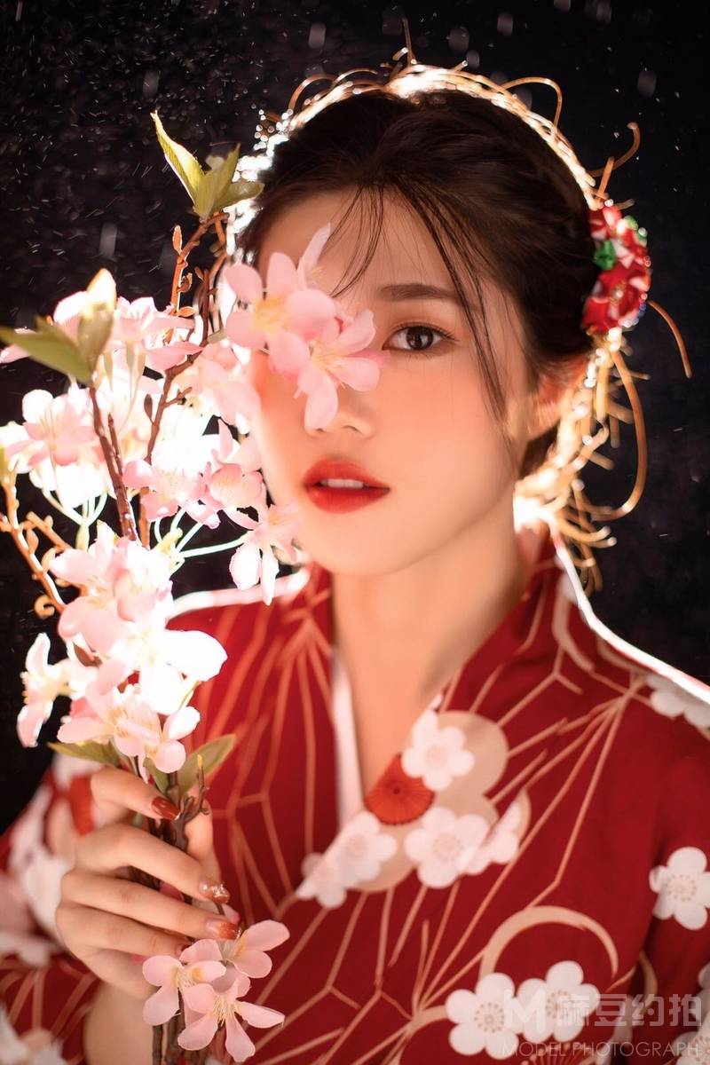 妆容模特