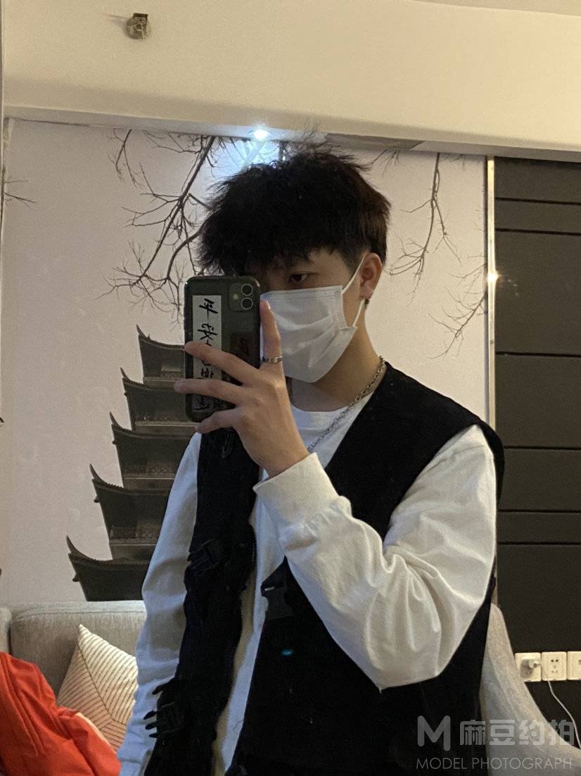 黑白模特