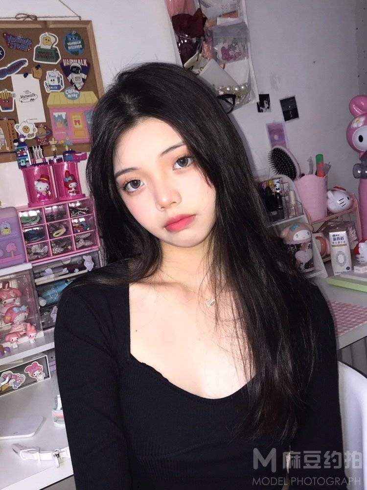 纪实模特