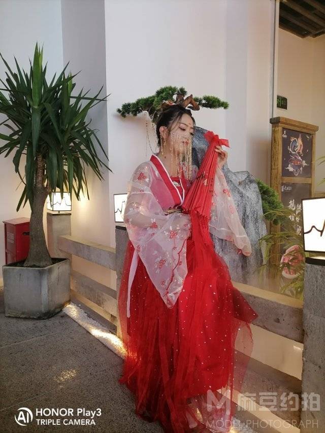 汉服模特