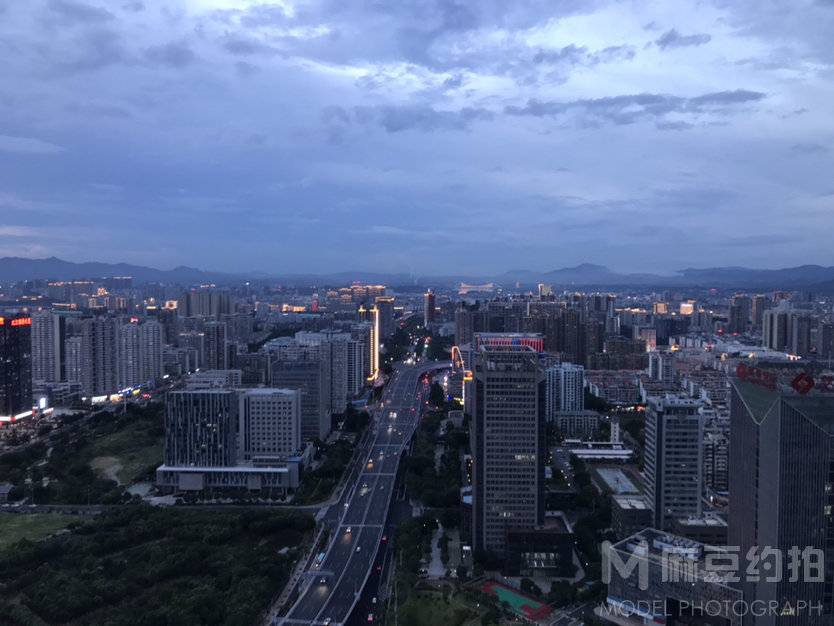 纪实模特