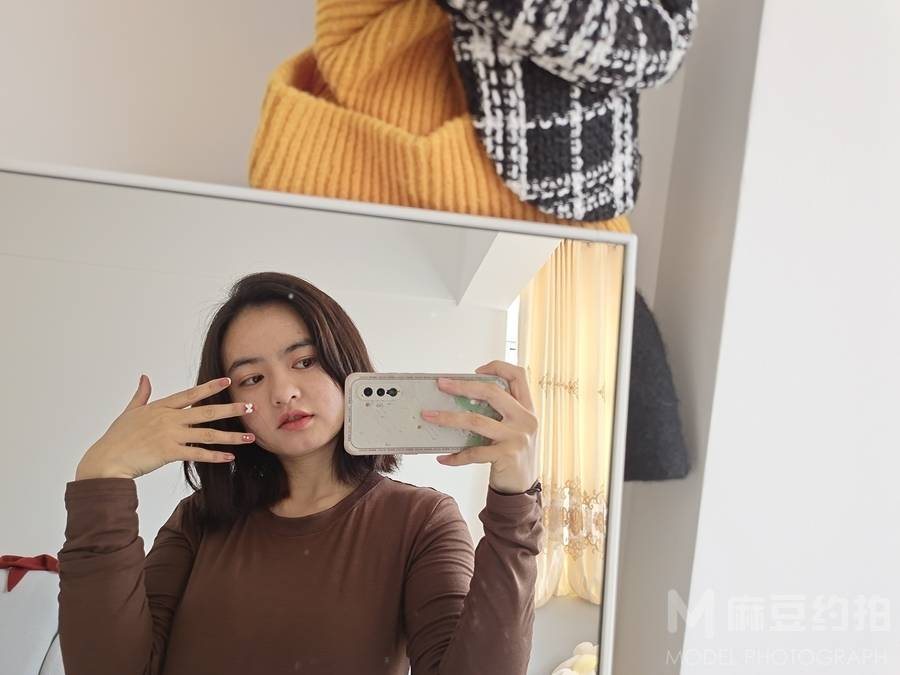 黑白模特