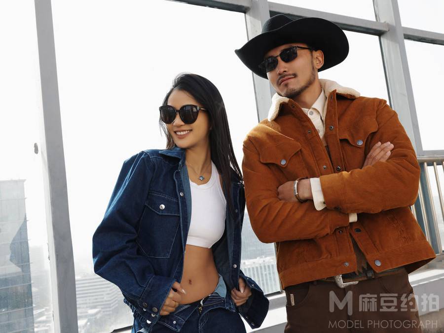 情侣模特