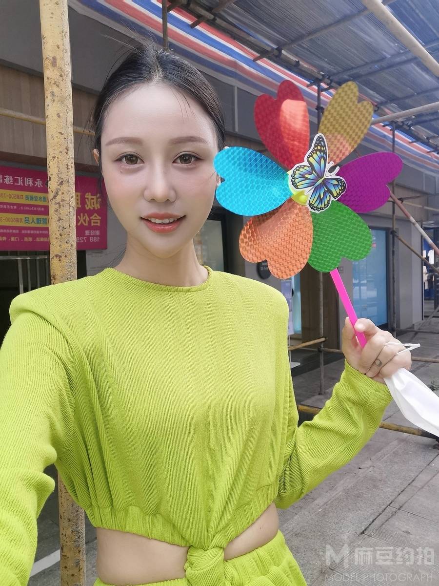 妆容模特