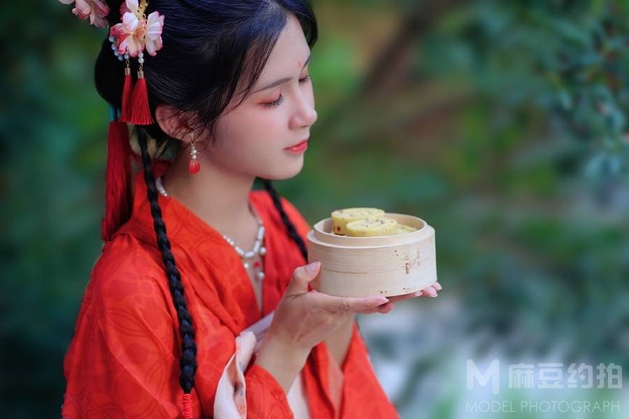 汉服模特