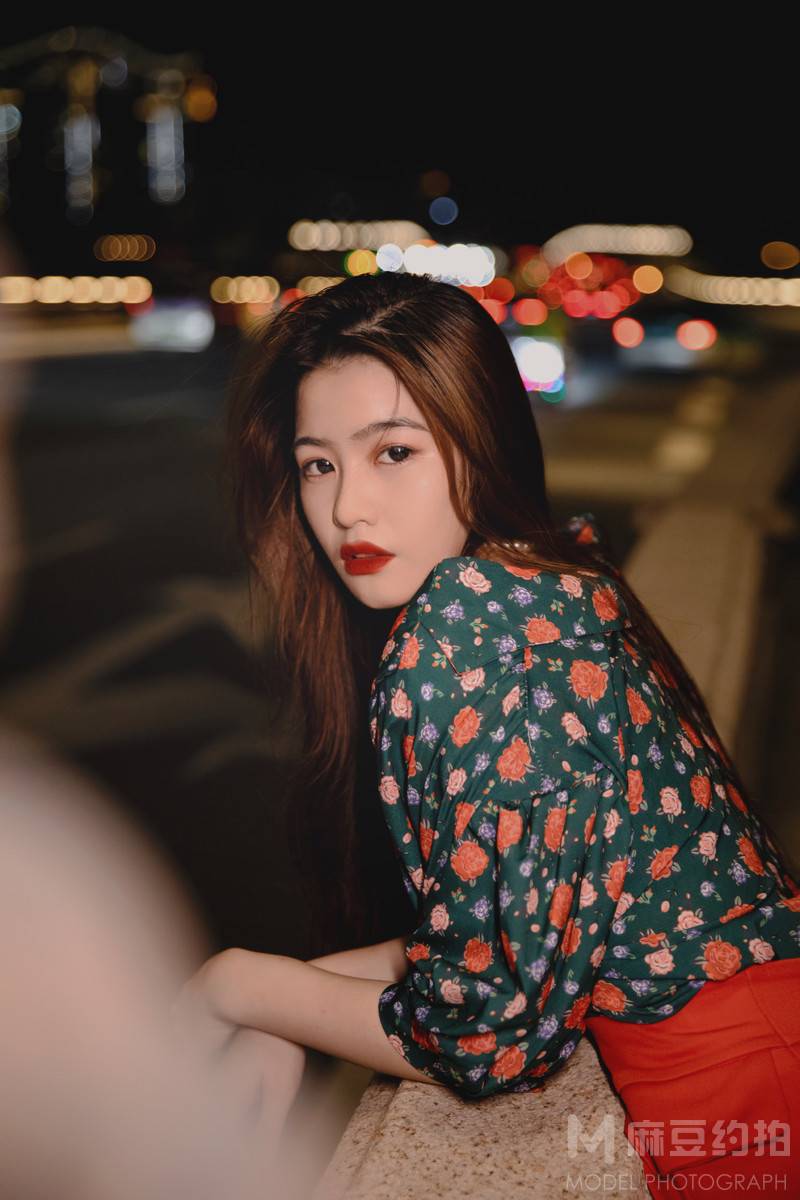 夜景模特