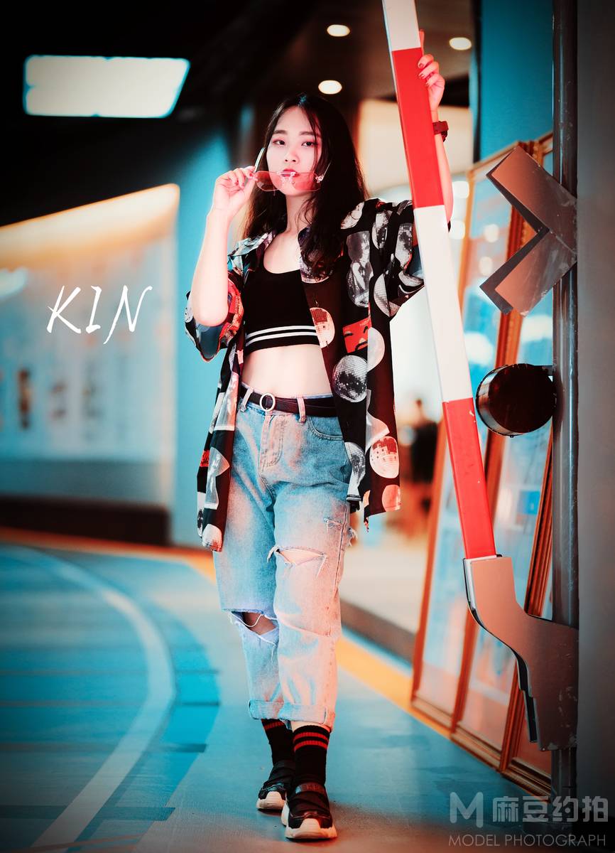 情绪模特