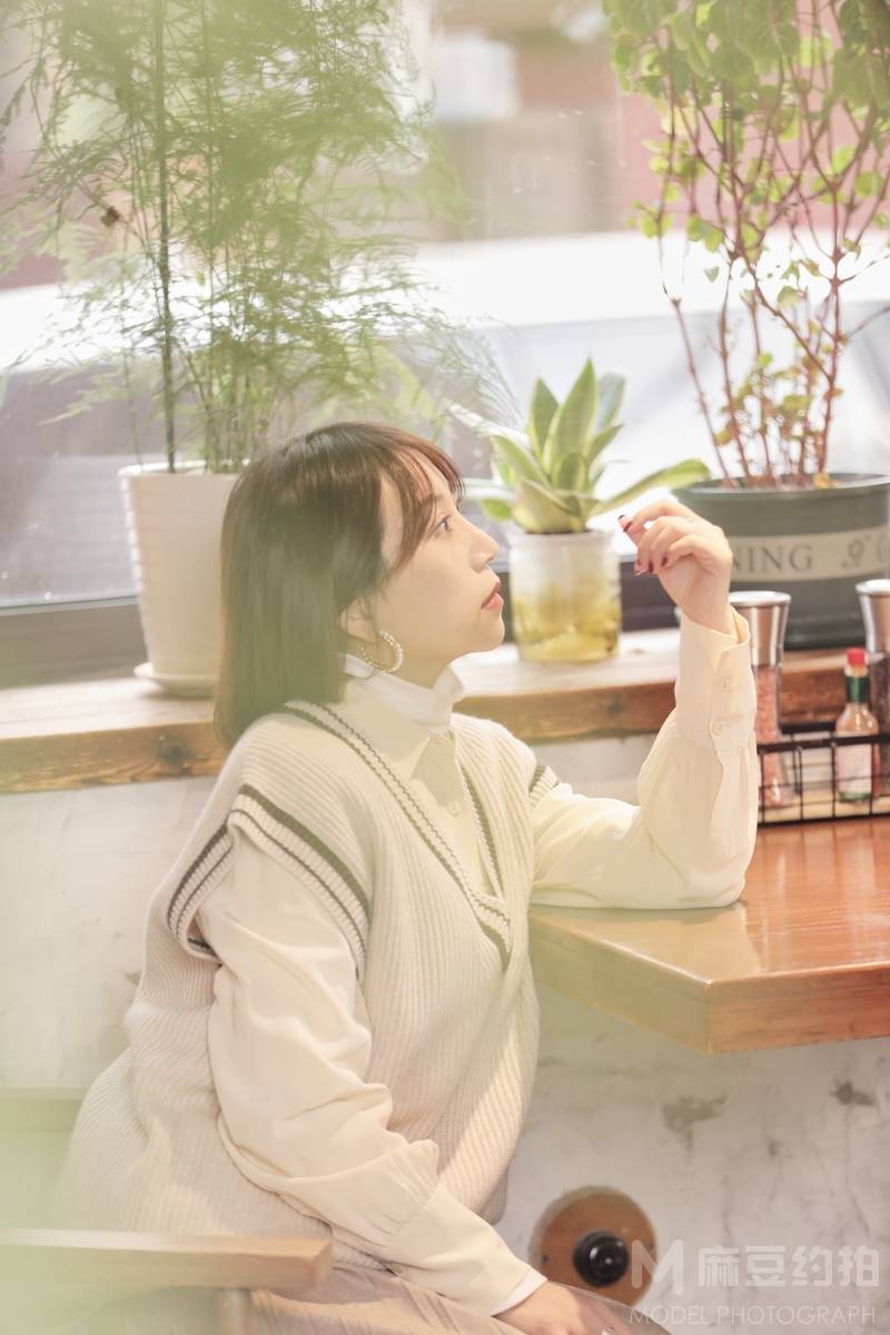情绪模特