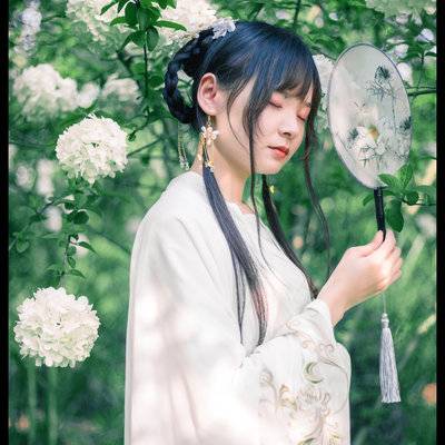 汉服模特