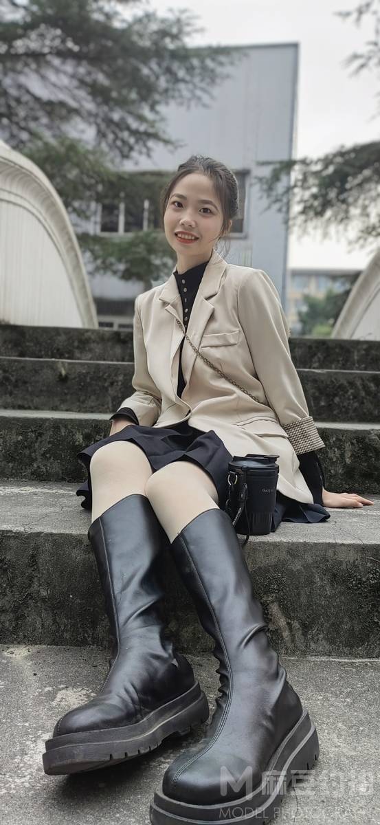 校园模特