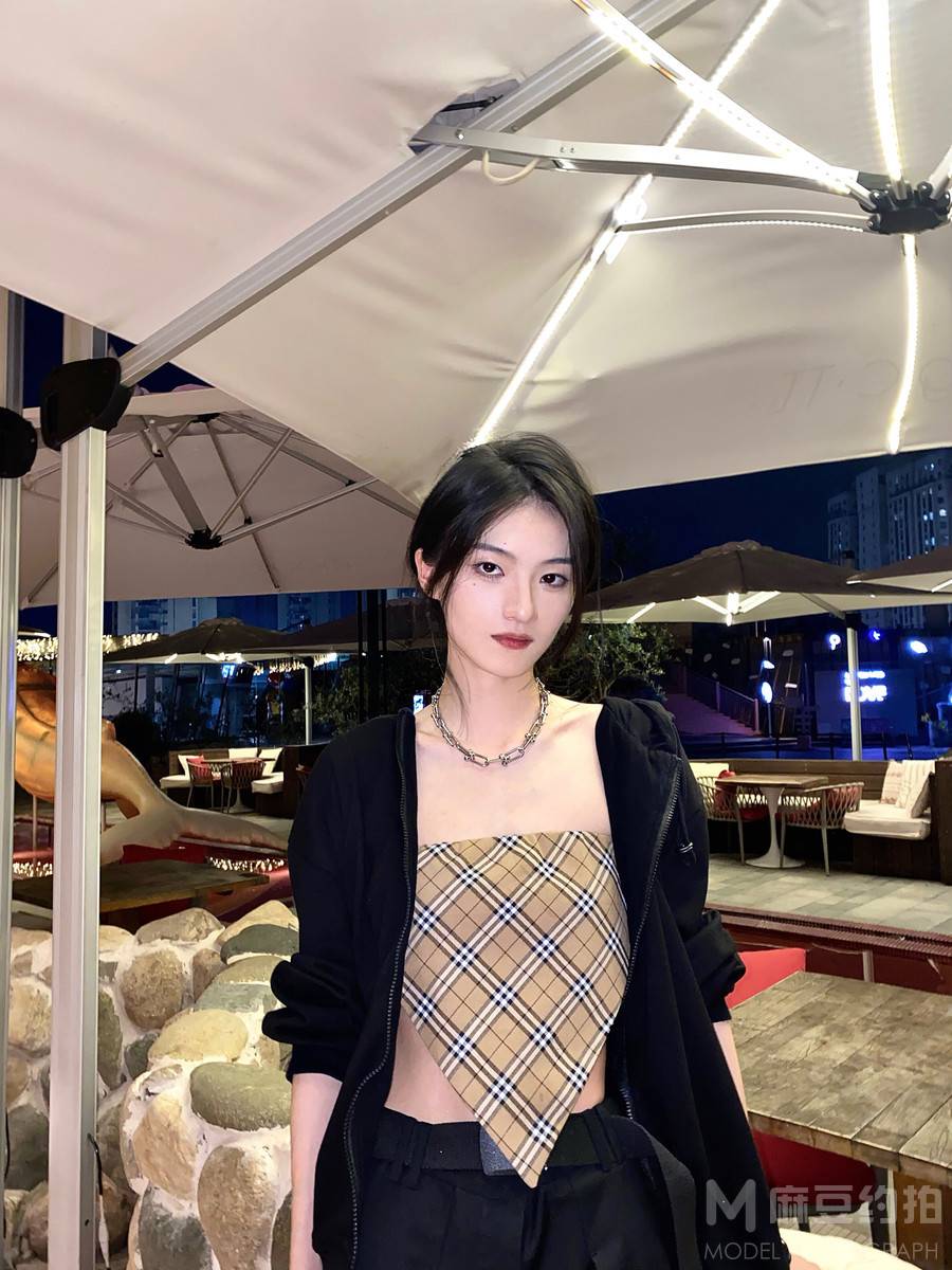 暗黑模特
