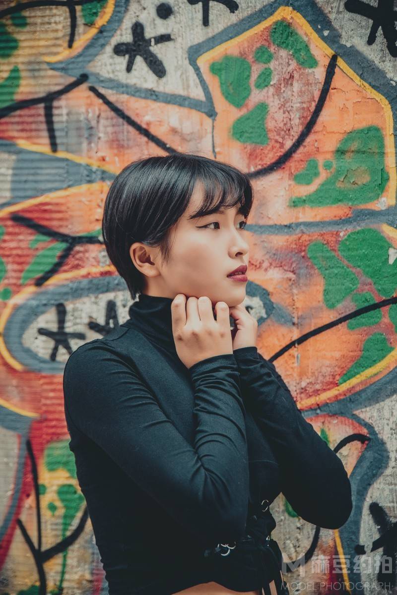 情绪模特