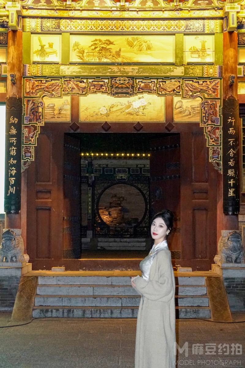 夜景模特