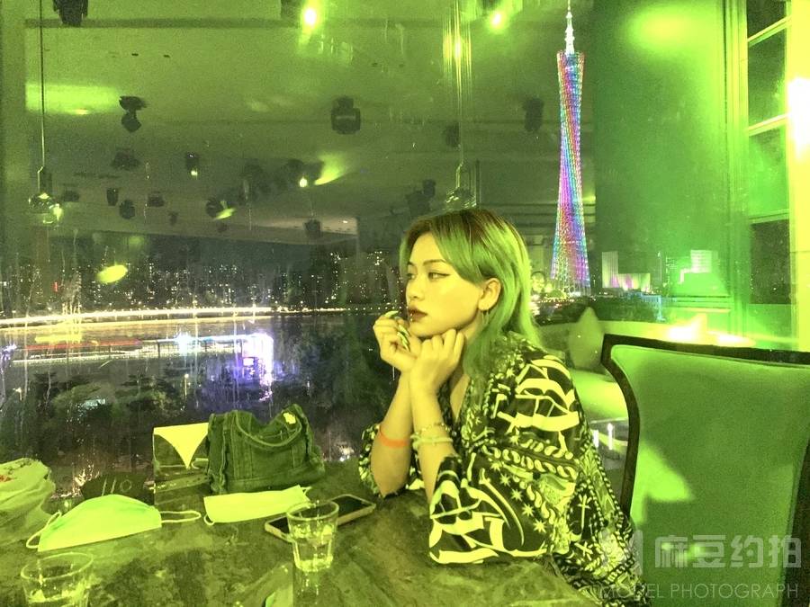 商务模特