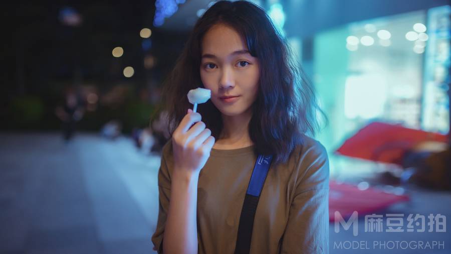 情绪模特