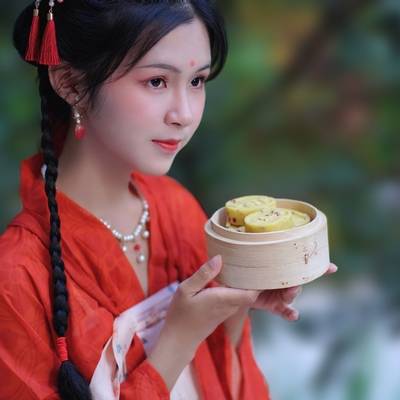 汉服模特