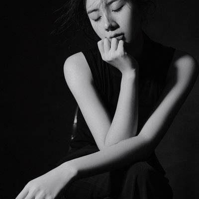 情绪模特