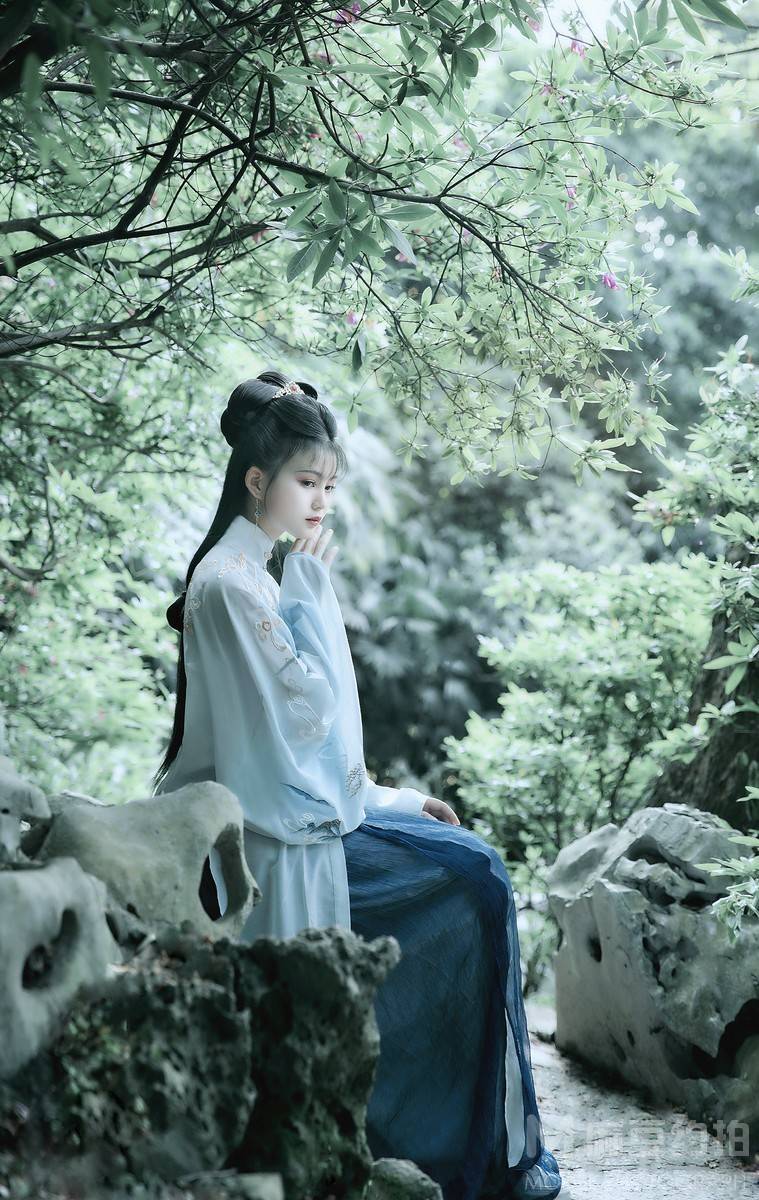 汉服模特