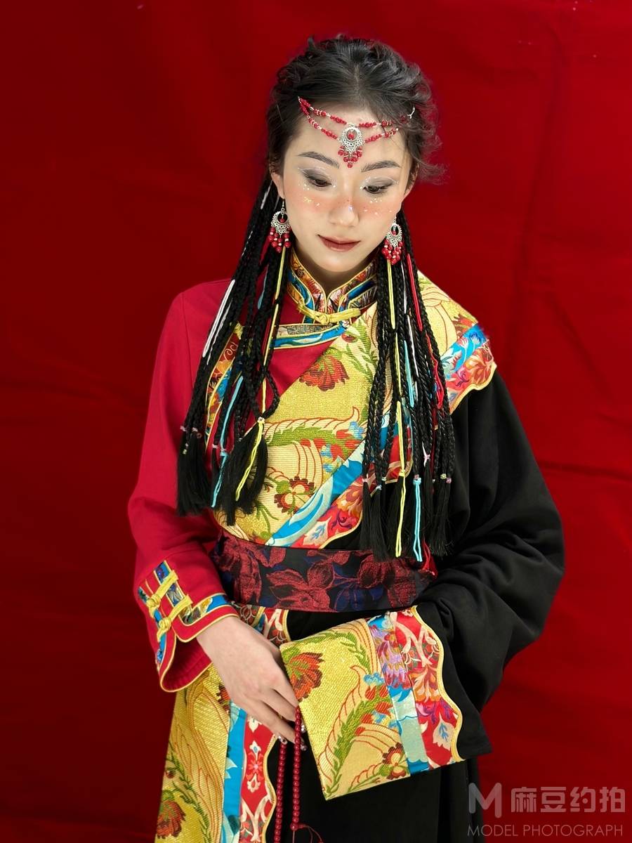 妆容模特