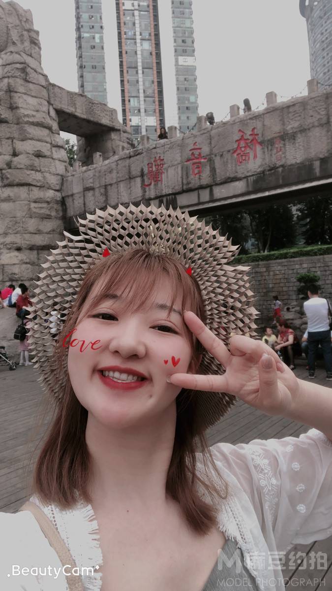 校园模特