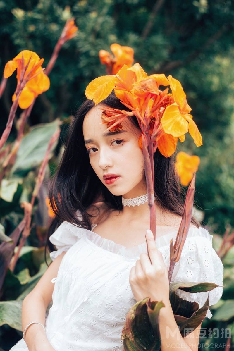 情绪模特