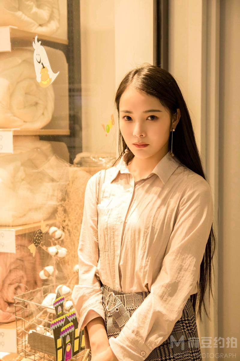 妆容模特