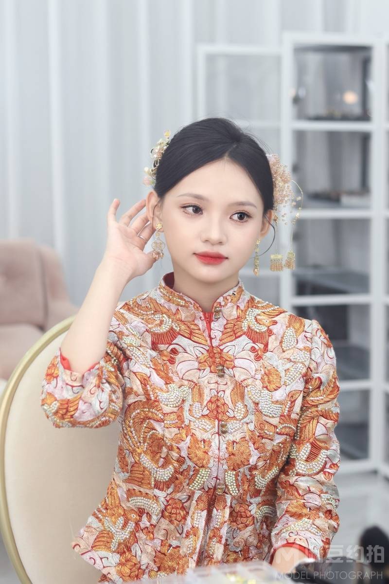 妆容模特