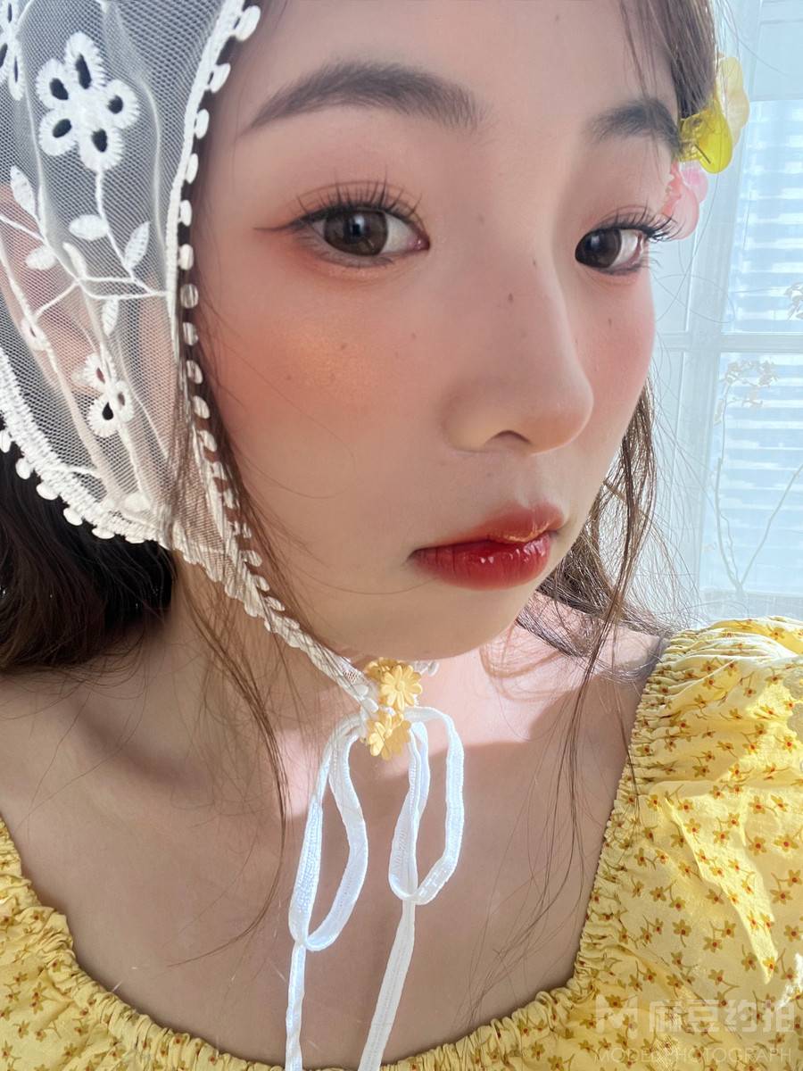 妆容模特