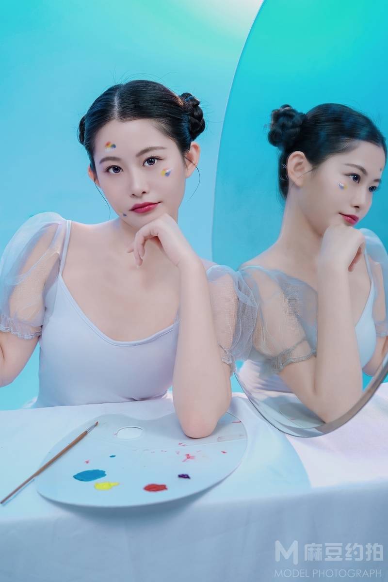 校园模特