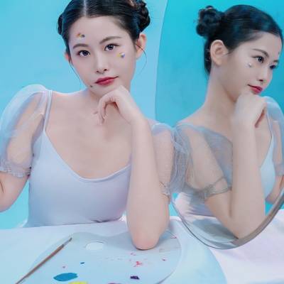 校园模特