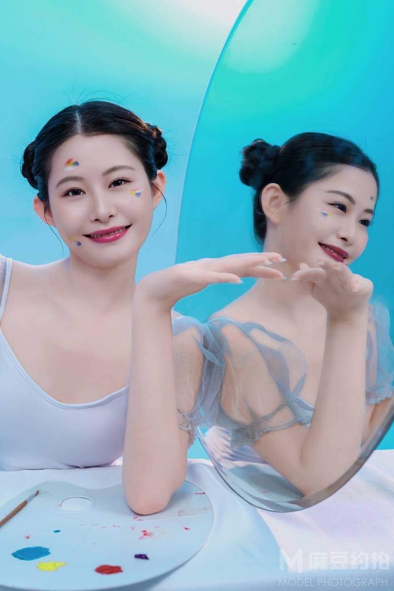 校园模特