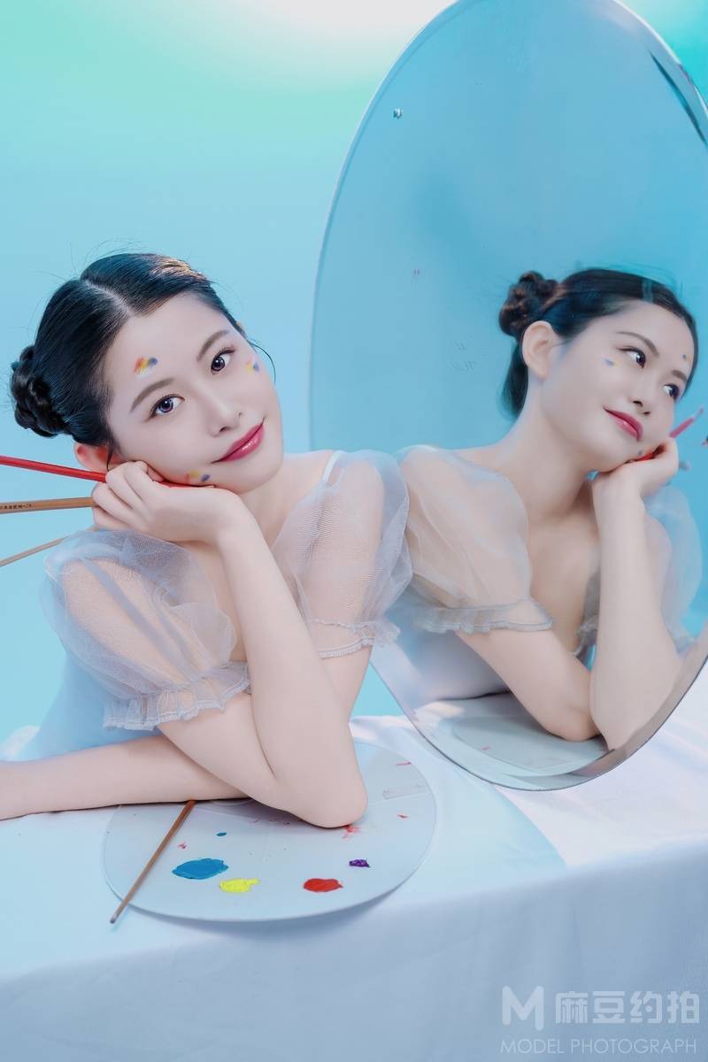 校园模特