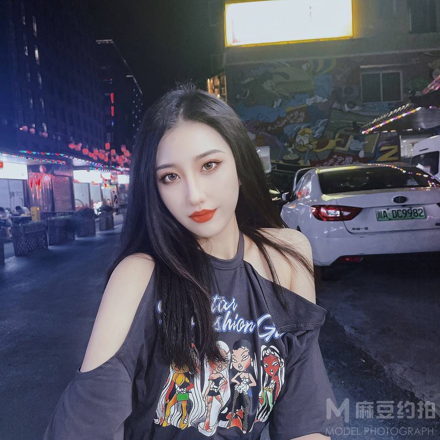 夜景模特