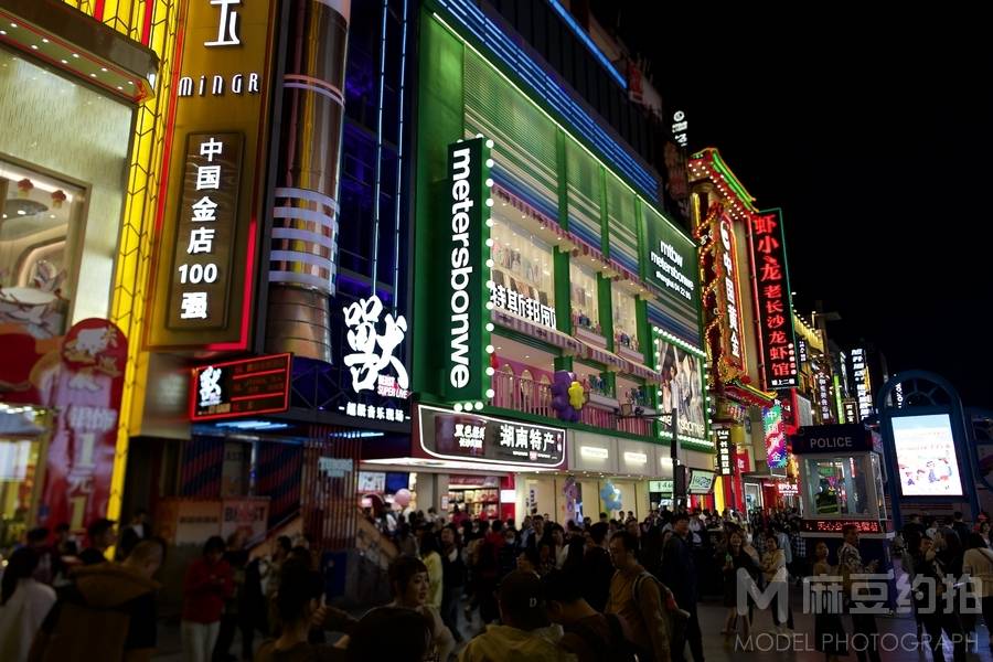夜景模特
