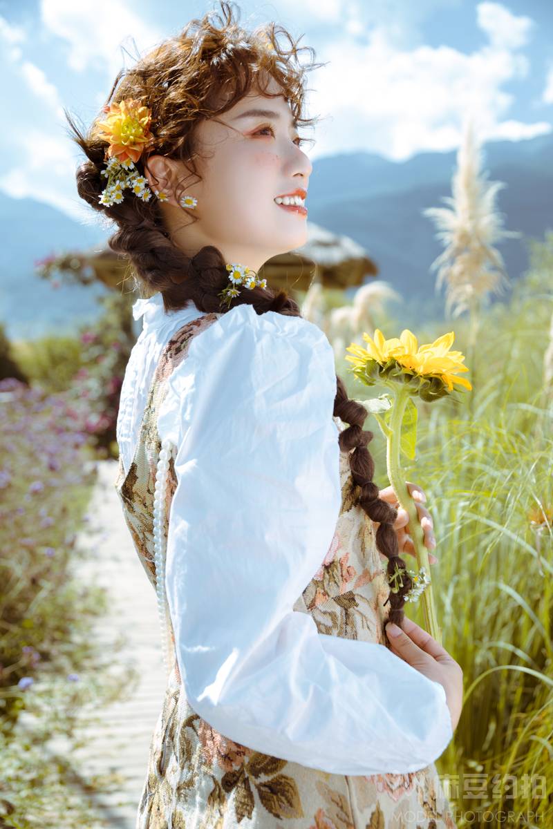 情绪模特