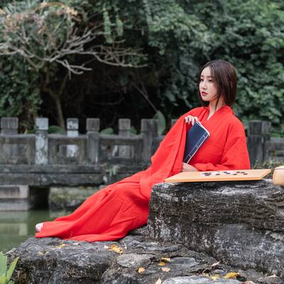 汉服模特