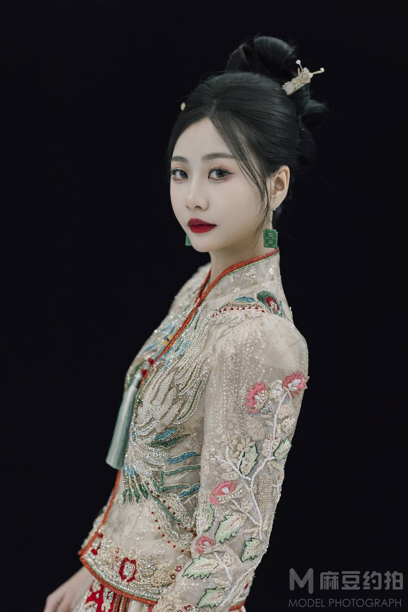 妆容模特