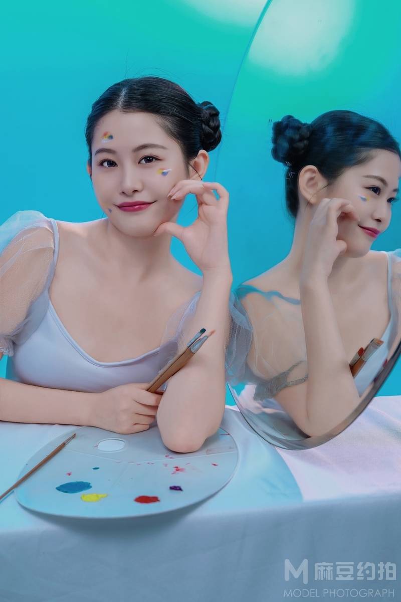 校园模特