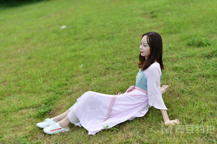 汉服模特