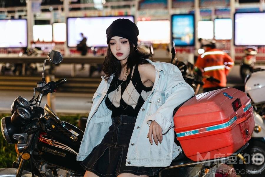 情绪模特