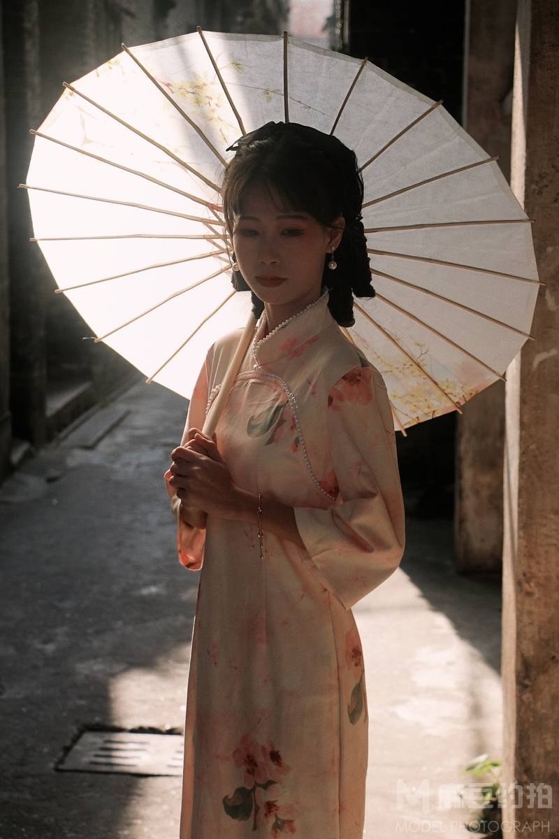 民国模特